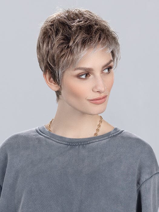 Chat Wig by Ellen Wille