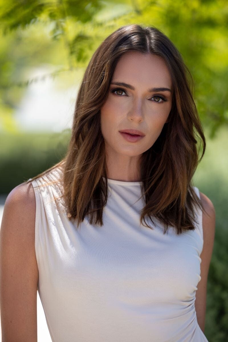 easiVolume 10" human hair extensions by Jon Renau (1 piece) | Discontinued | All Sales Final